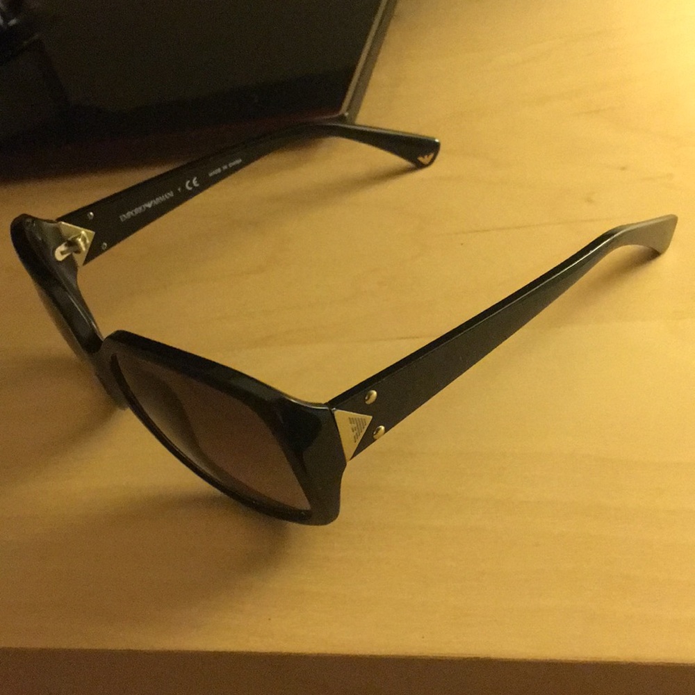 Armani sunglasses - Picture 2 of 6